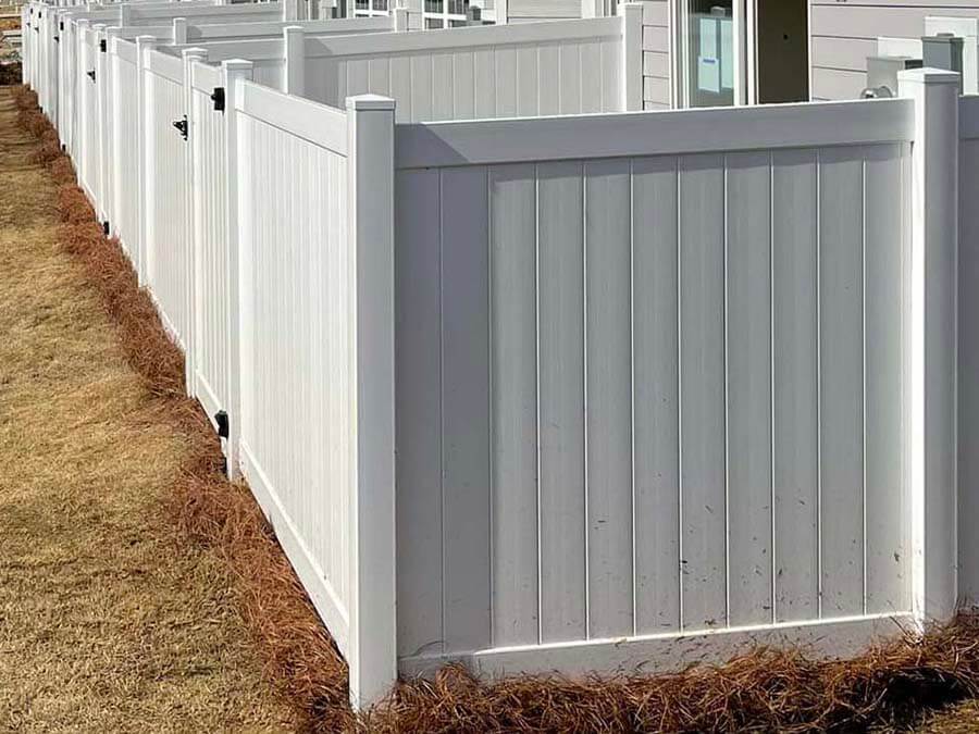 Photo of white vinyl fence in North Carolina