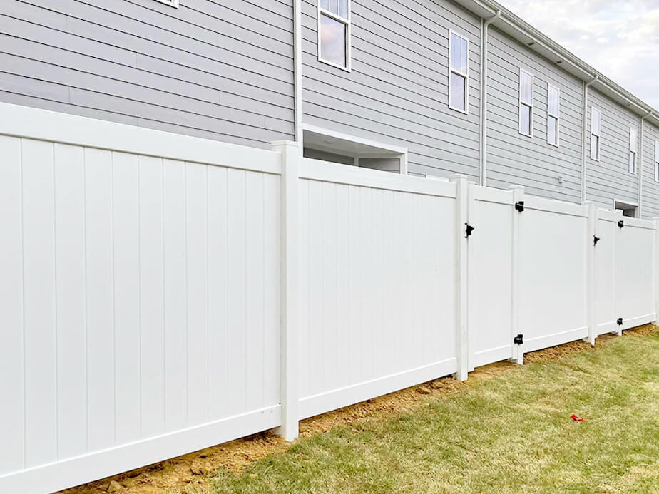 vinyl fence Concord North Carolina